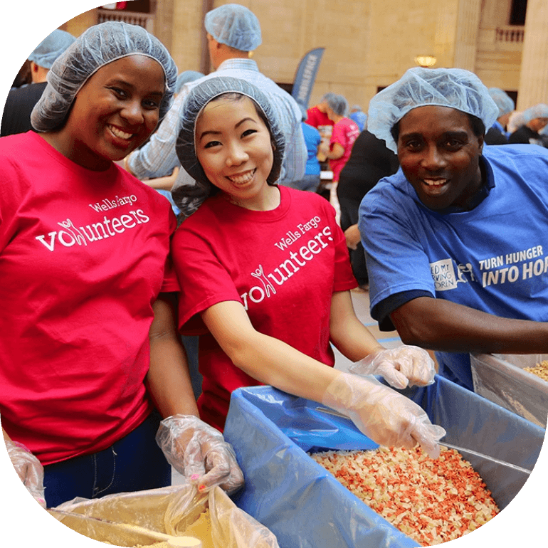 Corporate Groups Volunteering at a MobilePack Event